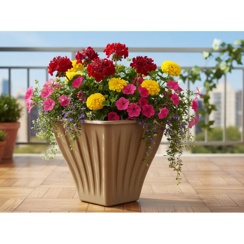 עציץ מרובע  22*22*18