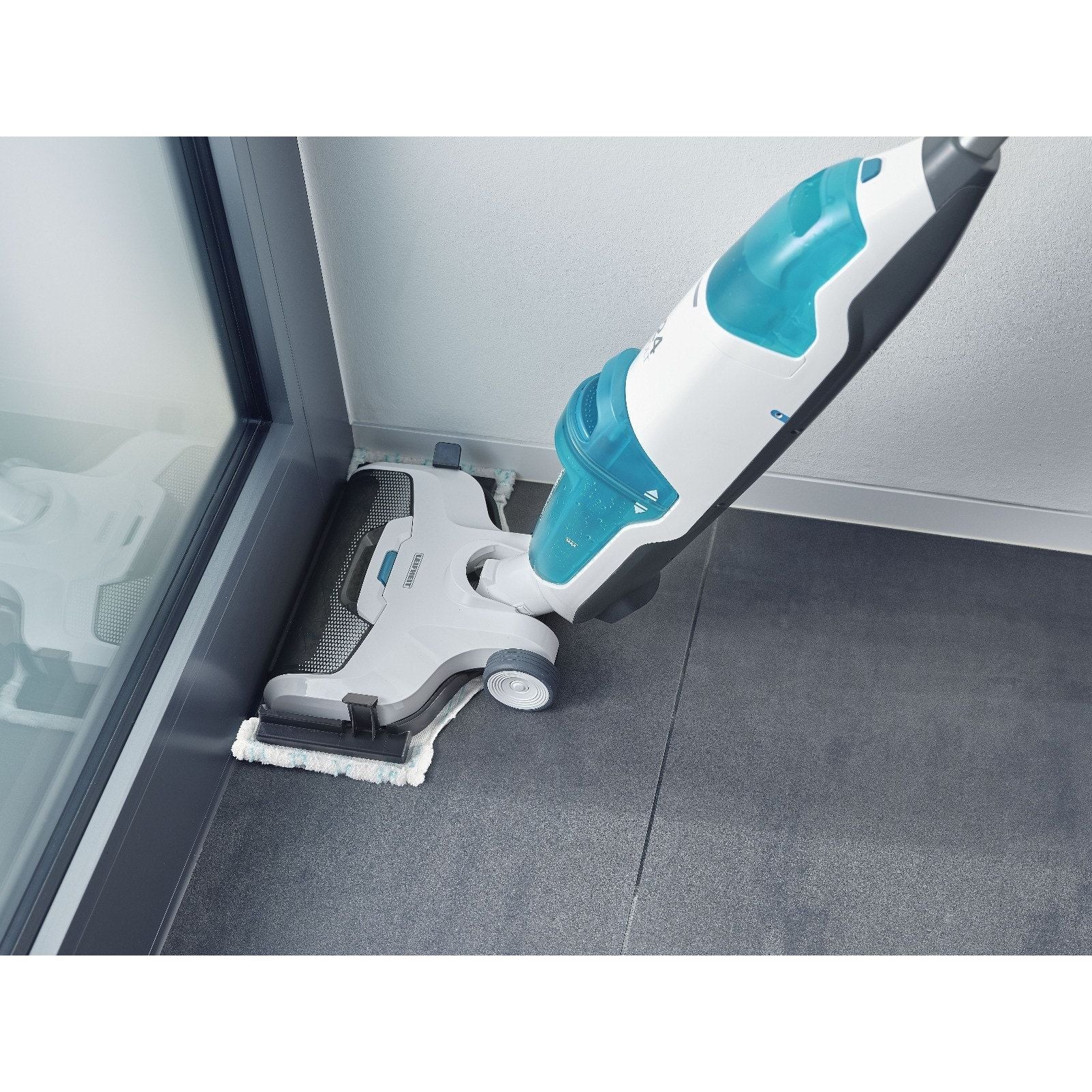 שואב שוטף ומייבש רצפות אלחוטי נטען דגם Regulus Aqua PowerVac Pro תוצרת LEIFHEIT גרמניה - Image 4
